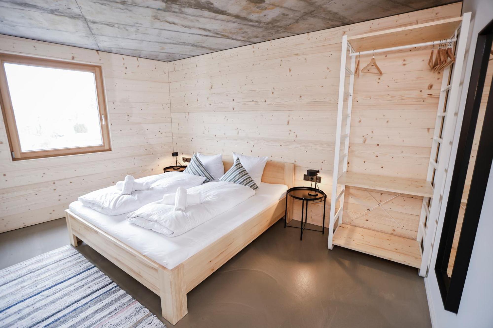 Boutique Apartments Lustenau Nachhaltige Kuehlung Ueber Erdsonde Und Fussbodenkuehlung Pokoj fotografie